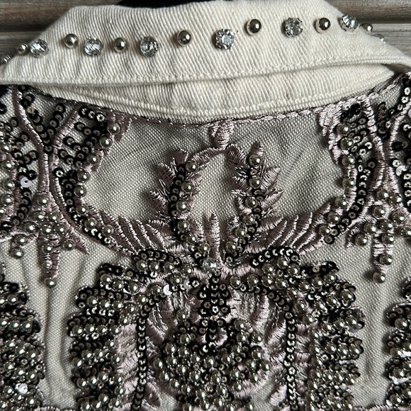 POL BEDAZZLED DENIM VEST - Picture 5 of 6